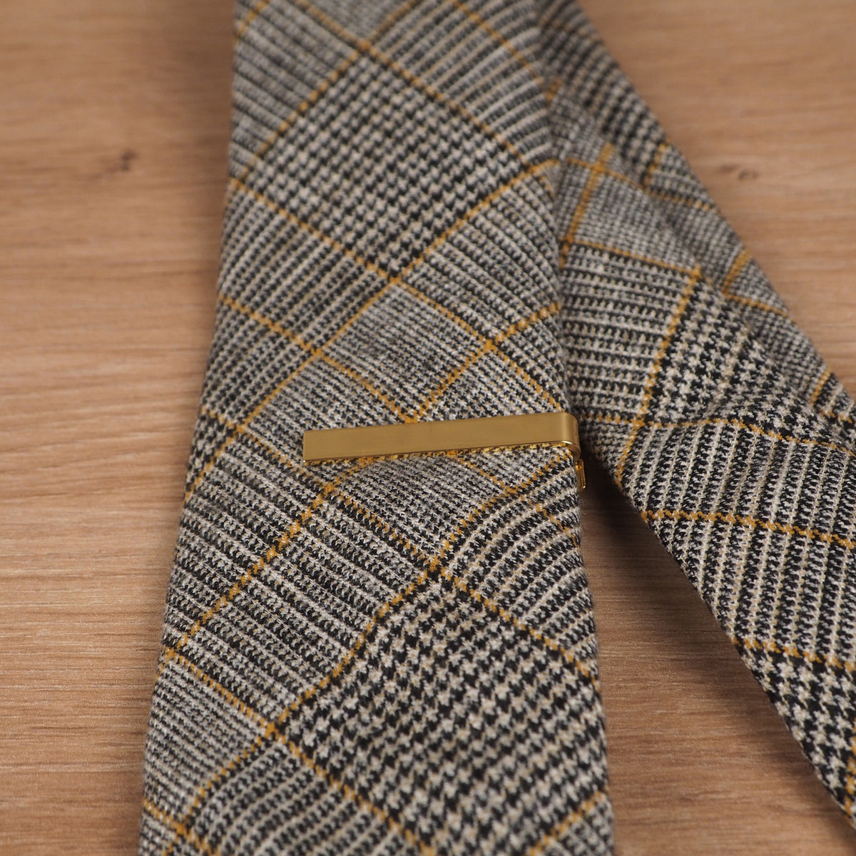 Pinch Clasp Golden Tie Bar