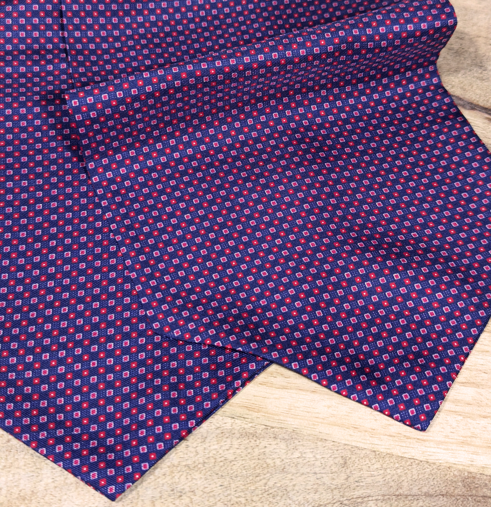 Checkered Silk Ascot (blue/red)