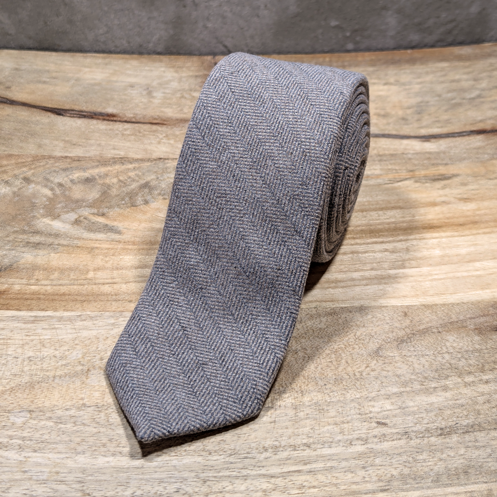 Herringbone (light grey)