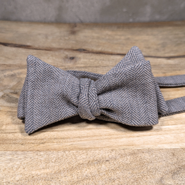 Herringbone (light grey)