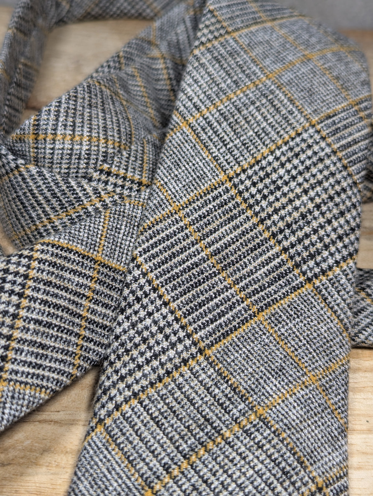 Prince of Wales (grey and golden overcheck)