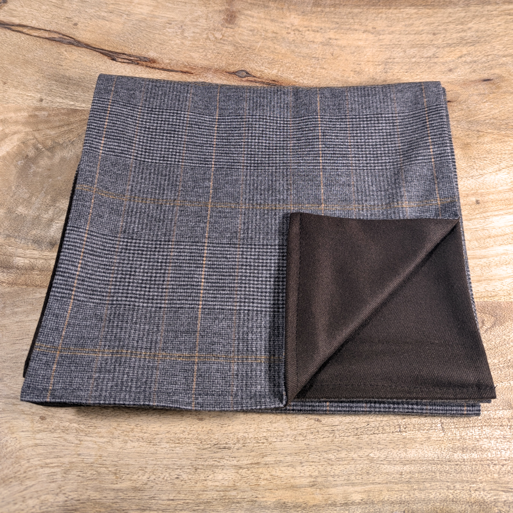 Cachecol Reversível Glen Plaid (cinzento com risca dourada)