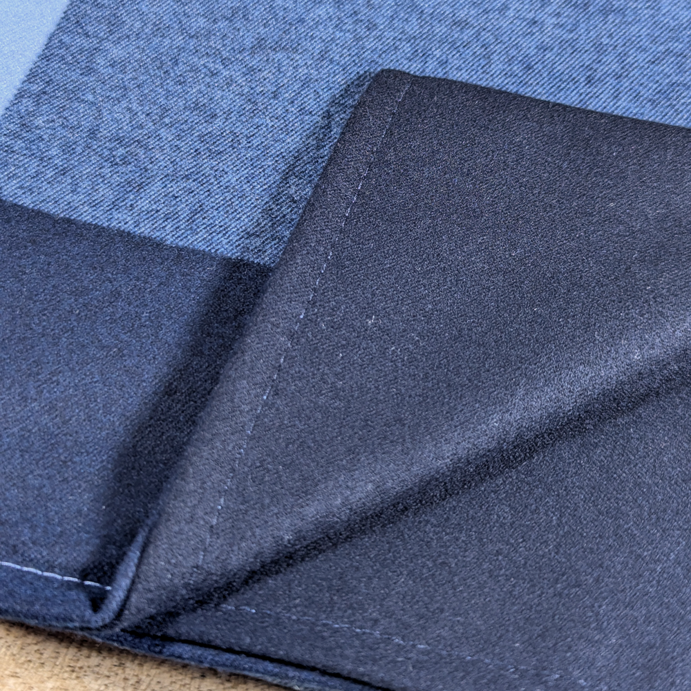 Tartan Preppy Soft Wool Reversible Scarf (blue/navy)