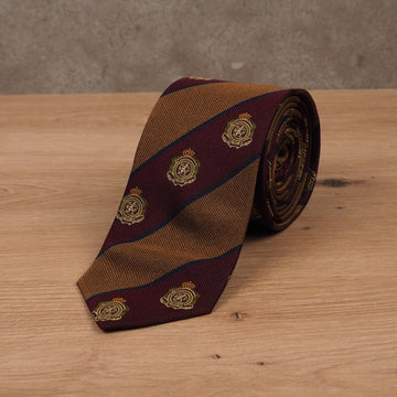 Preppy Crest (gold)