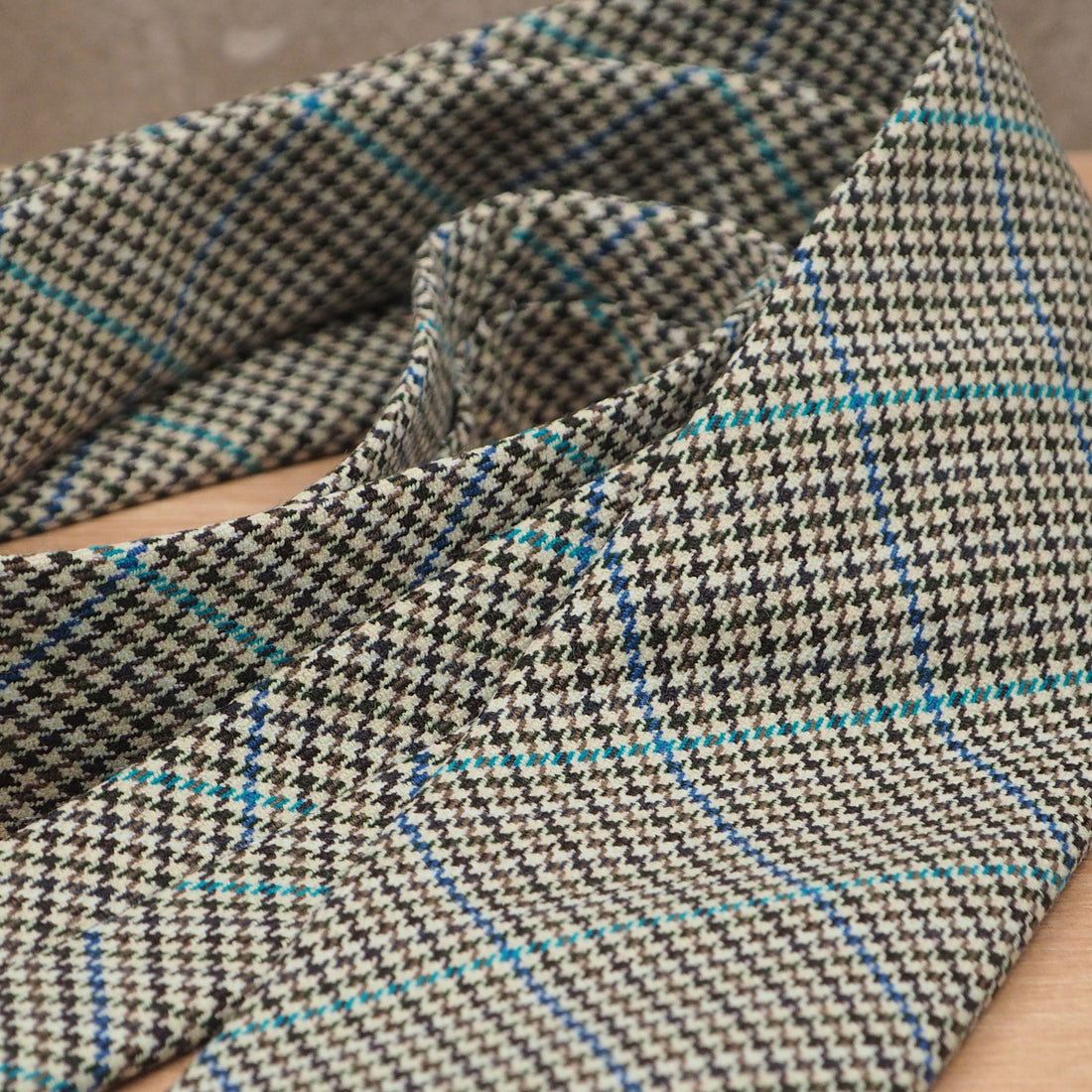 Brown Houndstooth